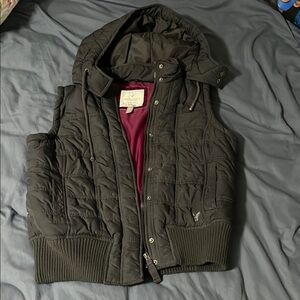 American Eagle Navy Hooded Puffer Vest, Sz L